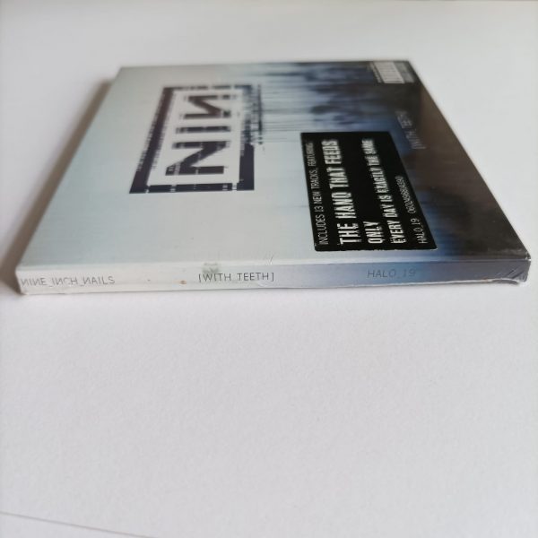 Nine Inch Nails – With Teeth – CD | Rustblade