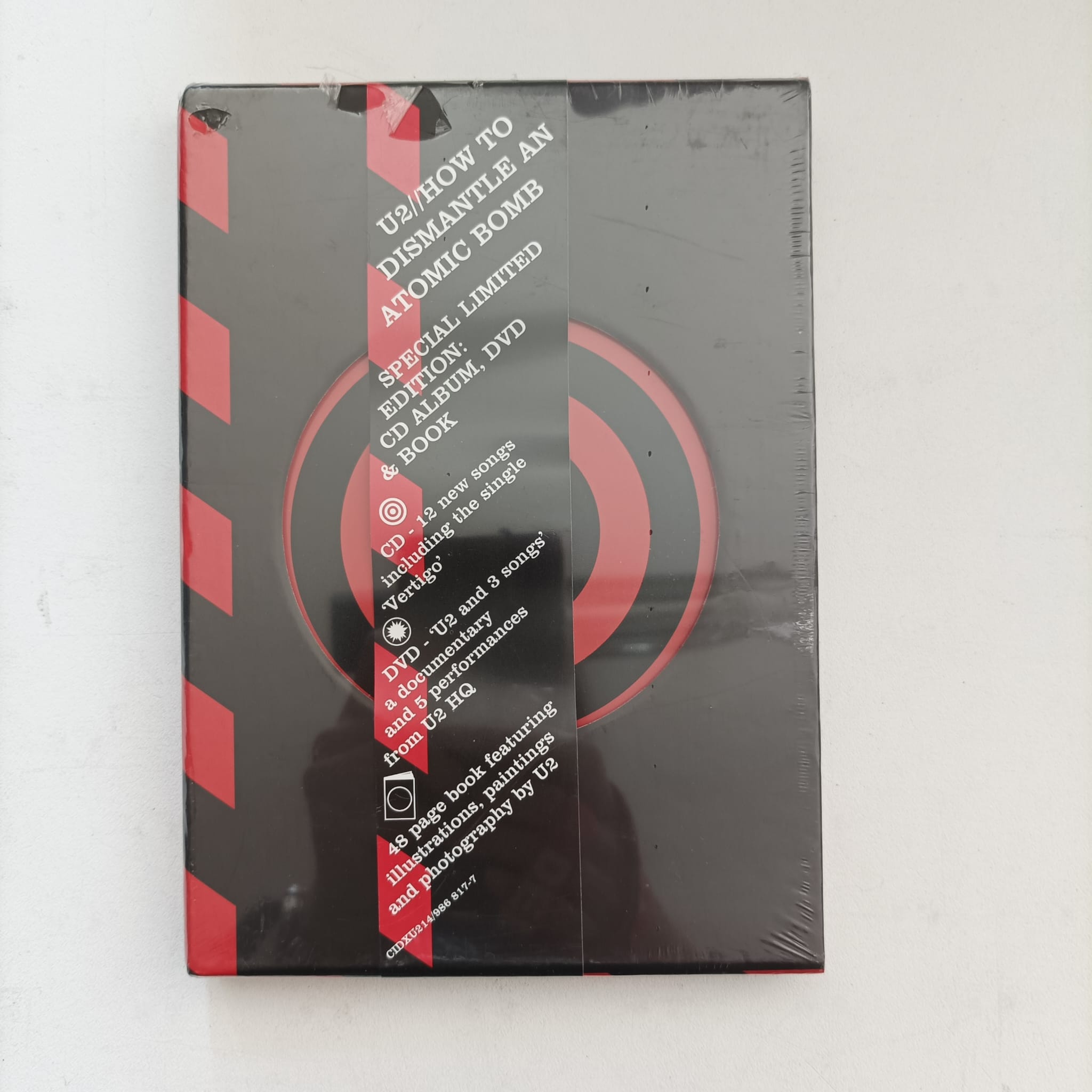 U2 – How To Dismantle An Atomic Bomb - Box Set - Image 4